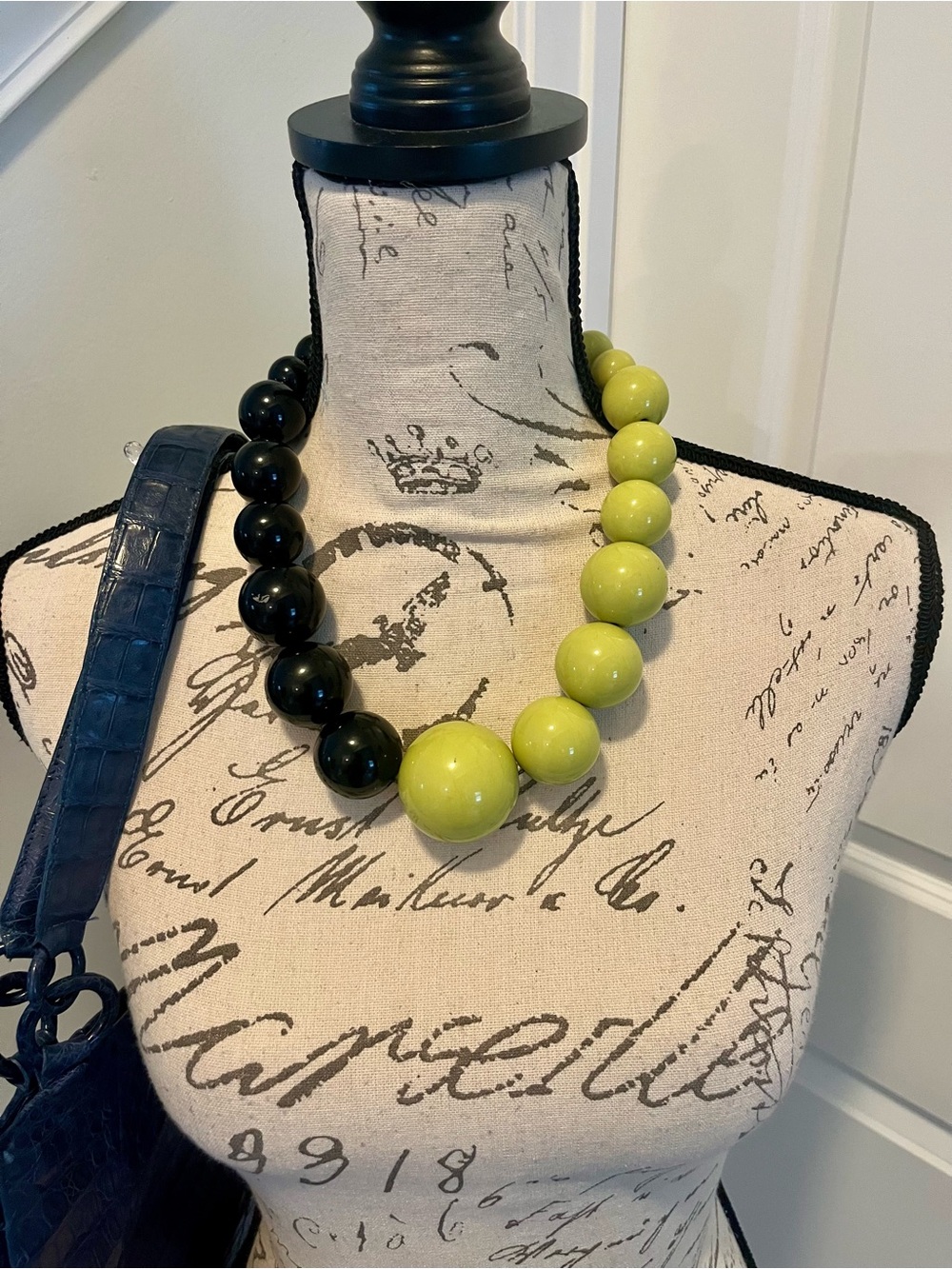 Vintage Alisha D Italy Pop Art Statement Necklace Lime & Black Resin Beads